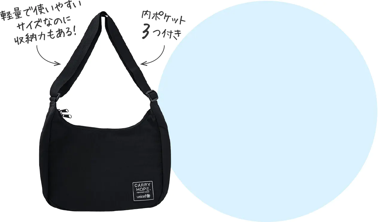 軽量で使いやすいサイズなのに収納力もある！内ポケット3つ付き