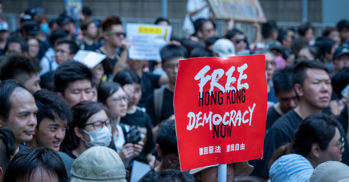 中国と香港の関係は？暴動につながった逃亡犯罪人条例等改正案とは