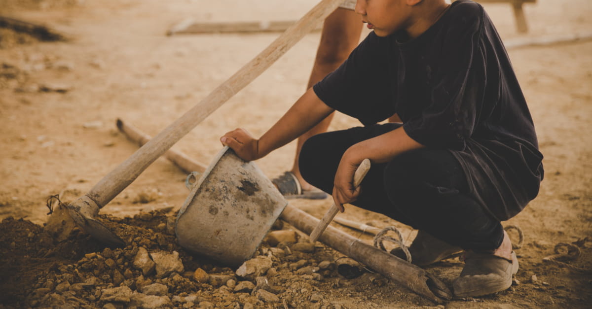 児童労働は世界の歴史が生んだ悲劇