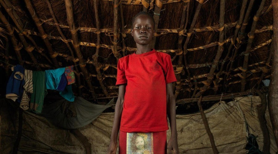 紛争で奪われたのは家族】難民キャンプの中、たったひとりで暮らす10歳
